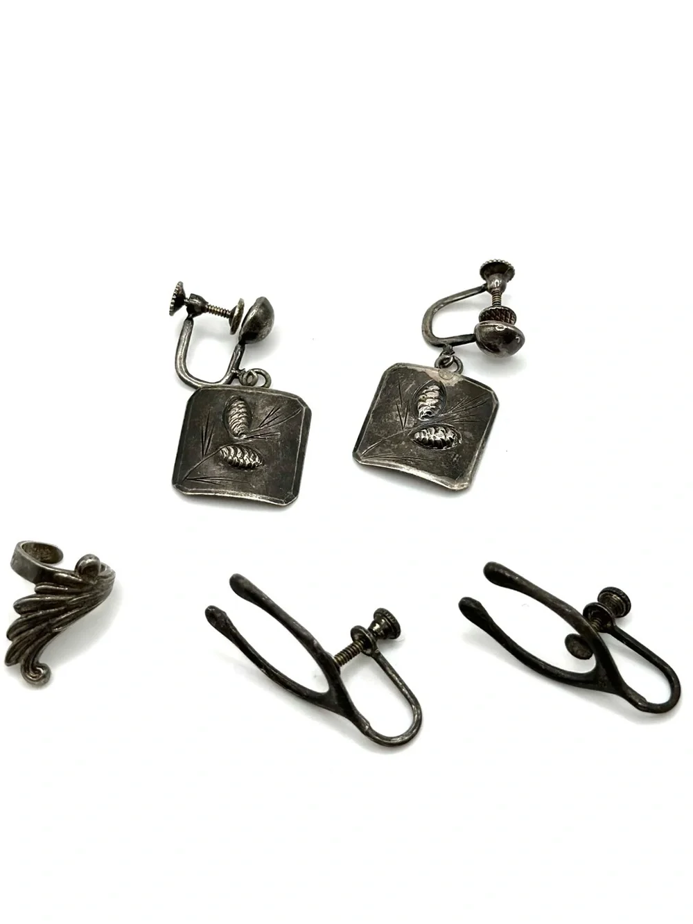 antique silver screw back set